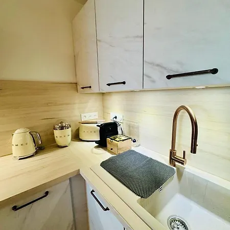 Apartment La Corniche Renove De 66m2 Pleine Vue Mer!