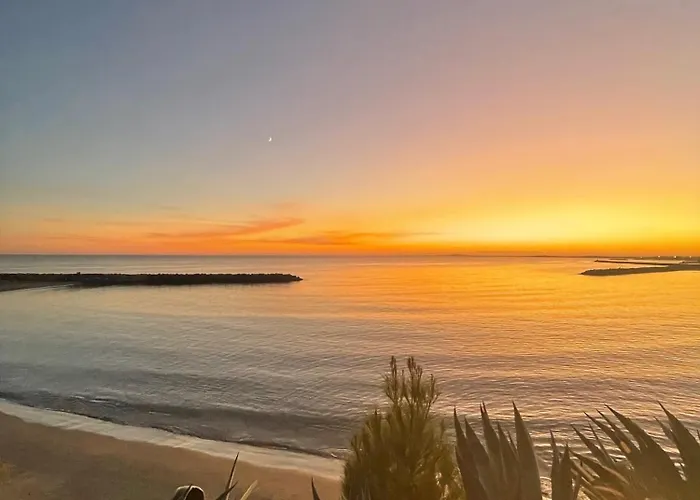 Апартаменты La Corniche Renove De 66m2 Pleine Vue Mer! Сет